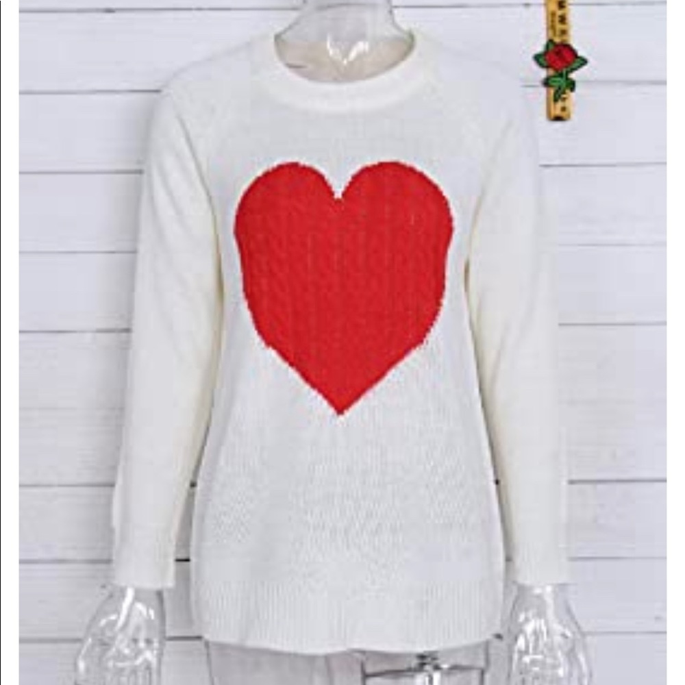 Heart sweater ❤️